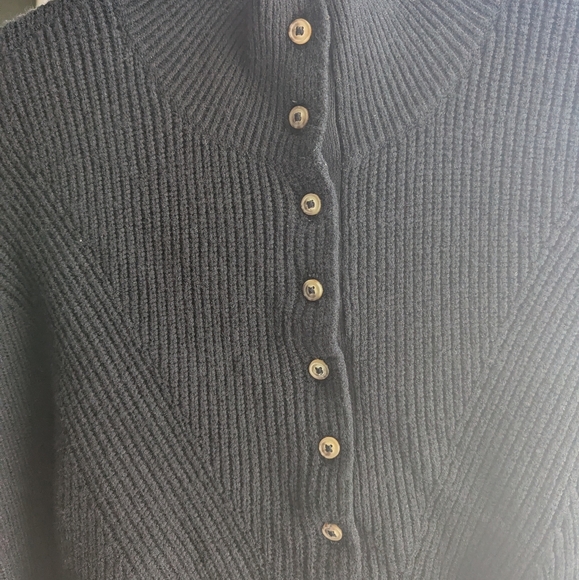 Joe Fresh Knitted Long Sleeve - Picture 2 of 7